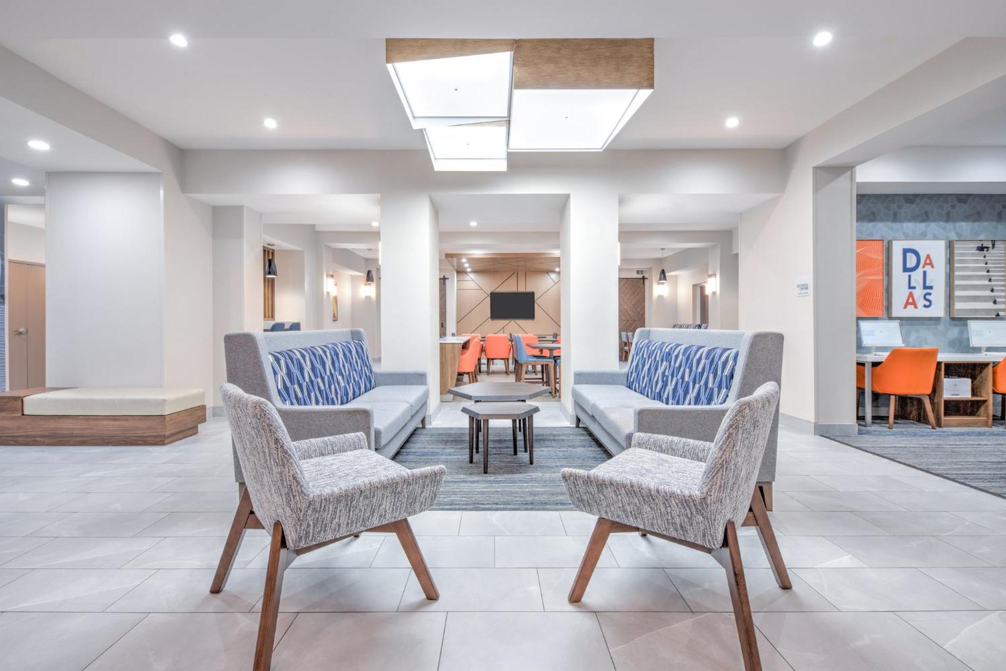 Holiday Inn Express Hotel & Suites Dallas West By Ihg Bagian luar foto