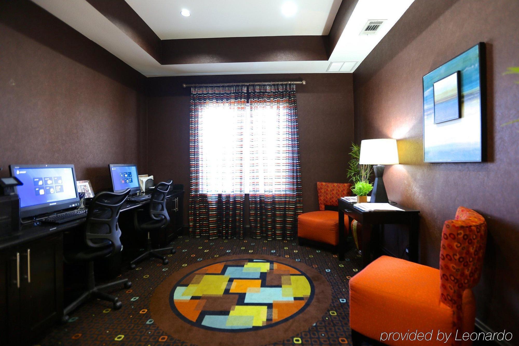 Holiday Inn Express Hotel & Suites Dallas West By Ihg Bagian luar foto