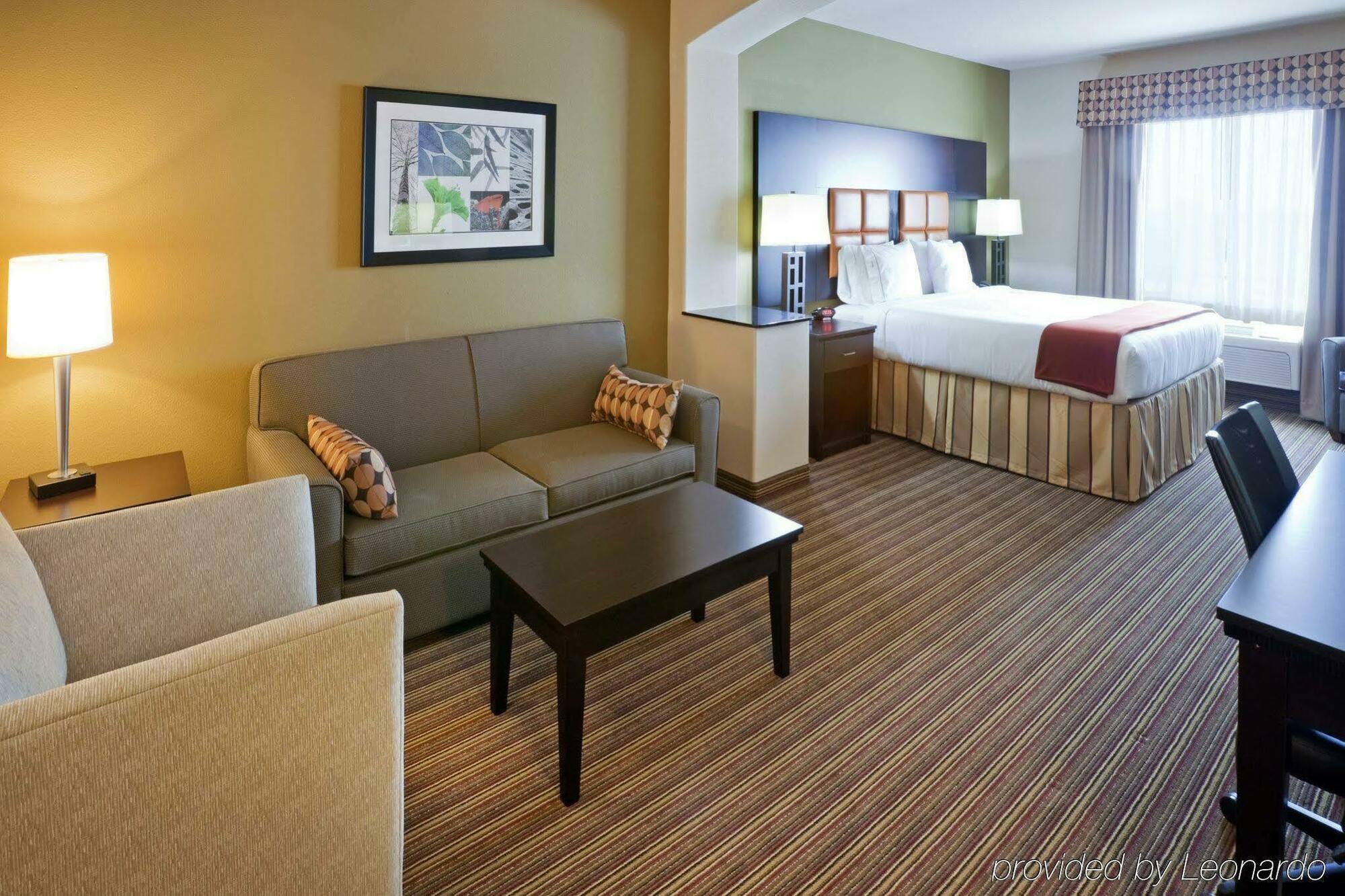Holiday Inn Express Hotel & Suites Dallas West By Ihg Ruang foto
