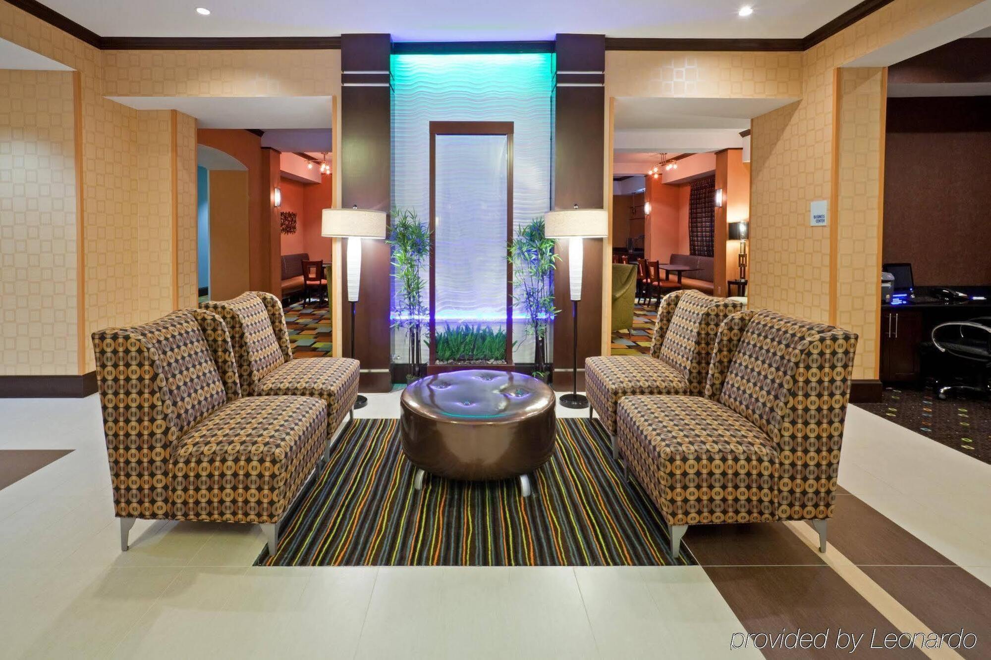 Holiday Inn Express Hotel & Suites Dallas West By Ihg Bagian luar foto